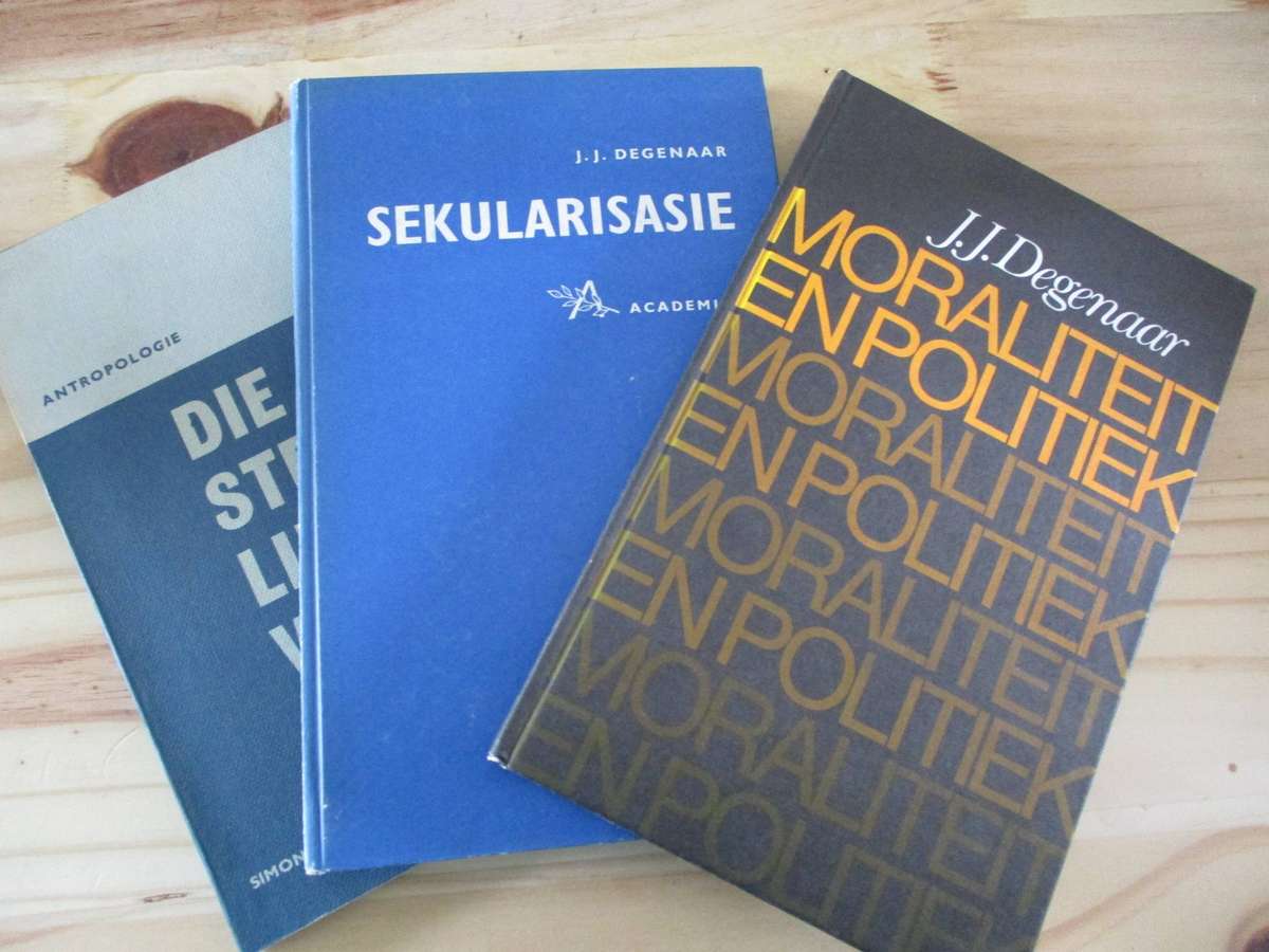 3 Johan Degenaar boeke