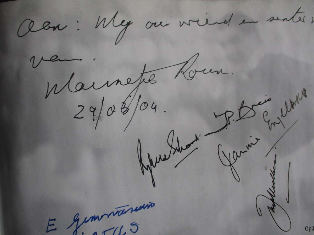 Mannetjies Roux. GETEKEN Roux, Ryk van Schoor, Theuns Briers, Jannie Engelbrecht, Dawie de Villiers