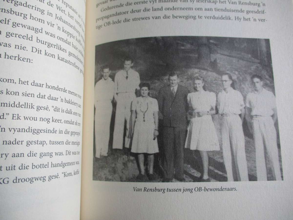 Afrikanersondebok? Die lewe van Hans van Rensburg, Ossewabrandwagleier