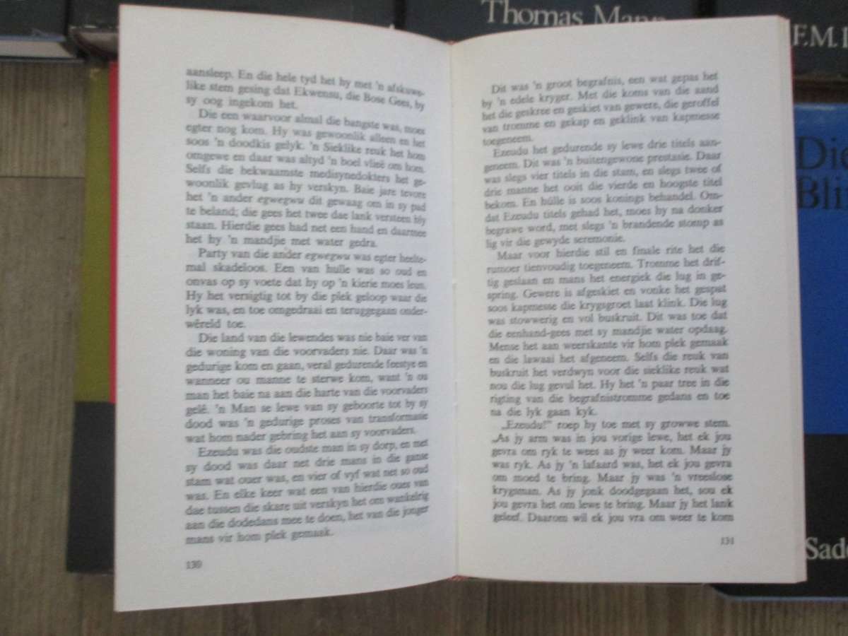 10 Afrikaanse Pers-Boekhandel Vertalings