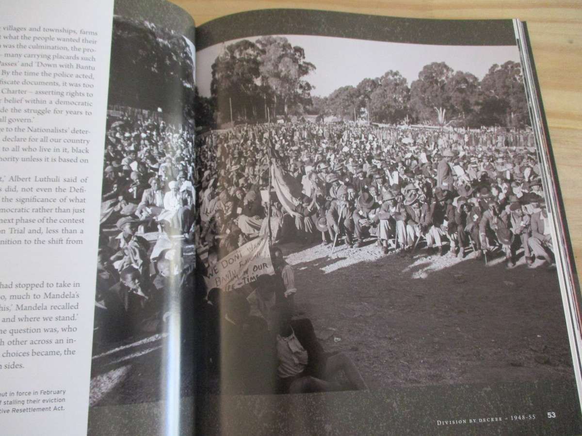 Apartheid - An Illustrated History. By Michael Morris