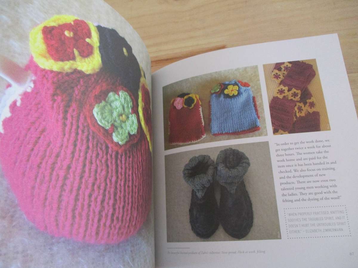Finding the Thread. A story of knitting and crochet at the Cape. Lydia Abel