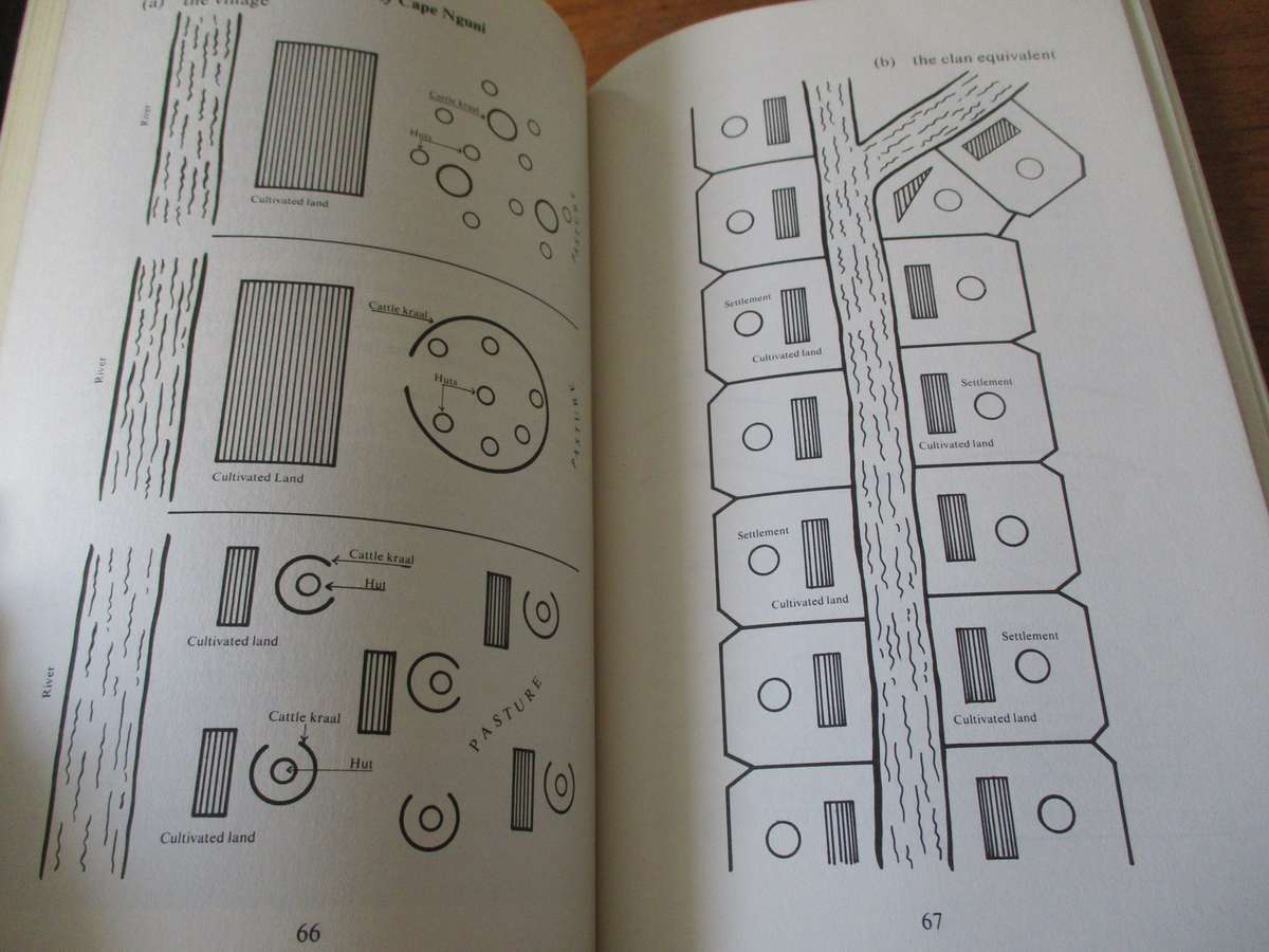 Beyond the Cape Frontier  History of the Transkei and Ciskei  C Saunders and R Derricourt