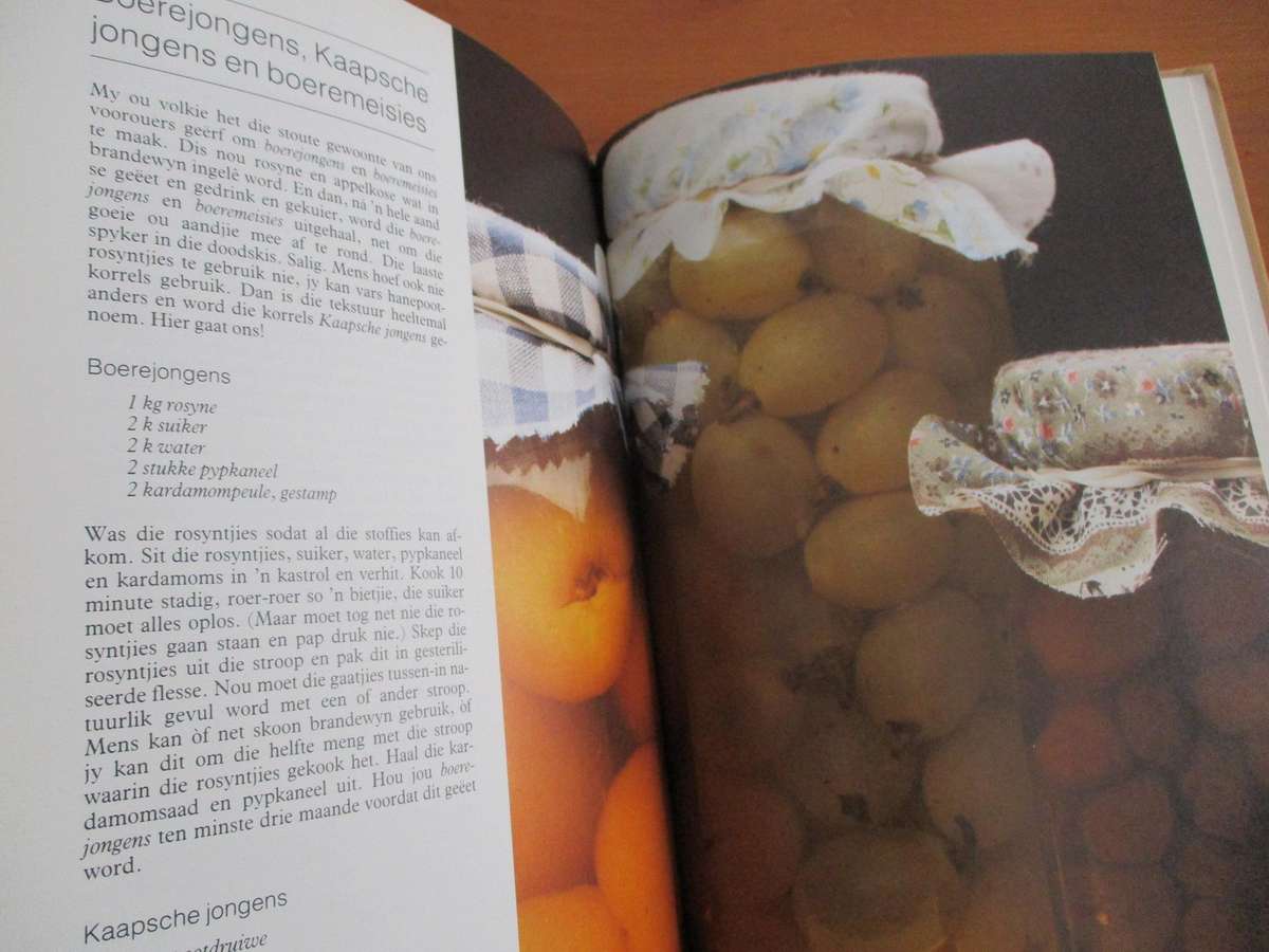 BOEREKOS - Tradisionele Suid-Afrikaanse Resepte. Dine van Zyl