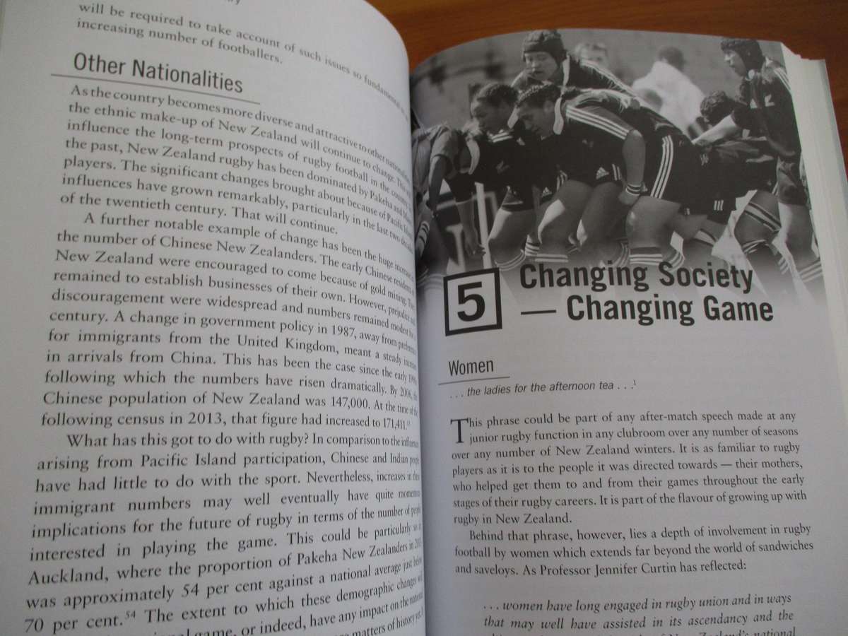 New Zealand Rugby Country - How the game shaped our nation. Desmond Wood