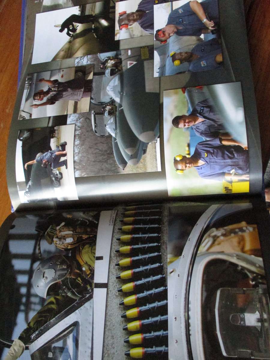 Soaring With Eagles The South African Air Force Frans Dely  John Illsley