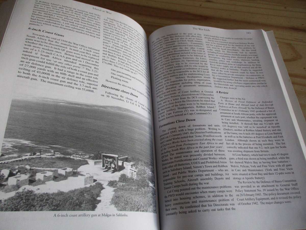Island at War: Robben Island 1939-1945. By Lionel Crook