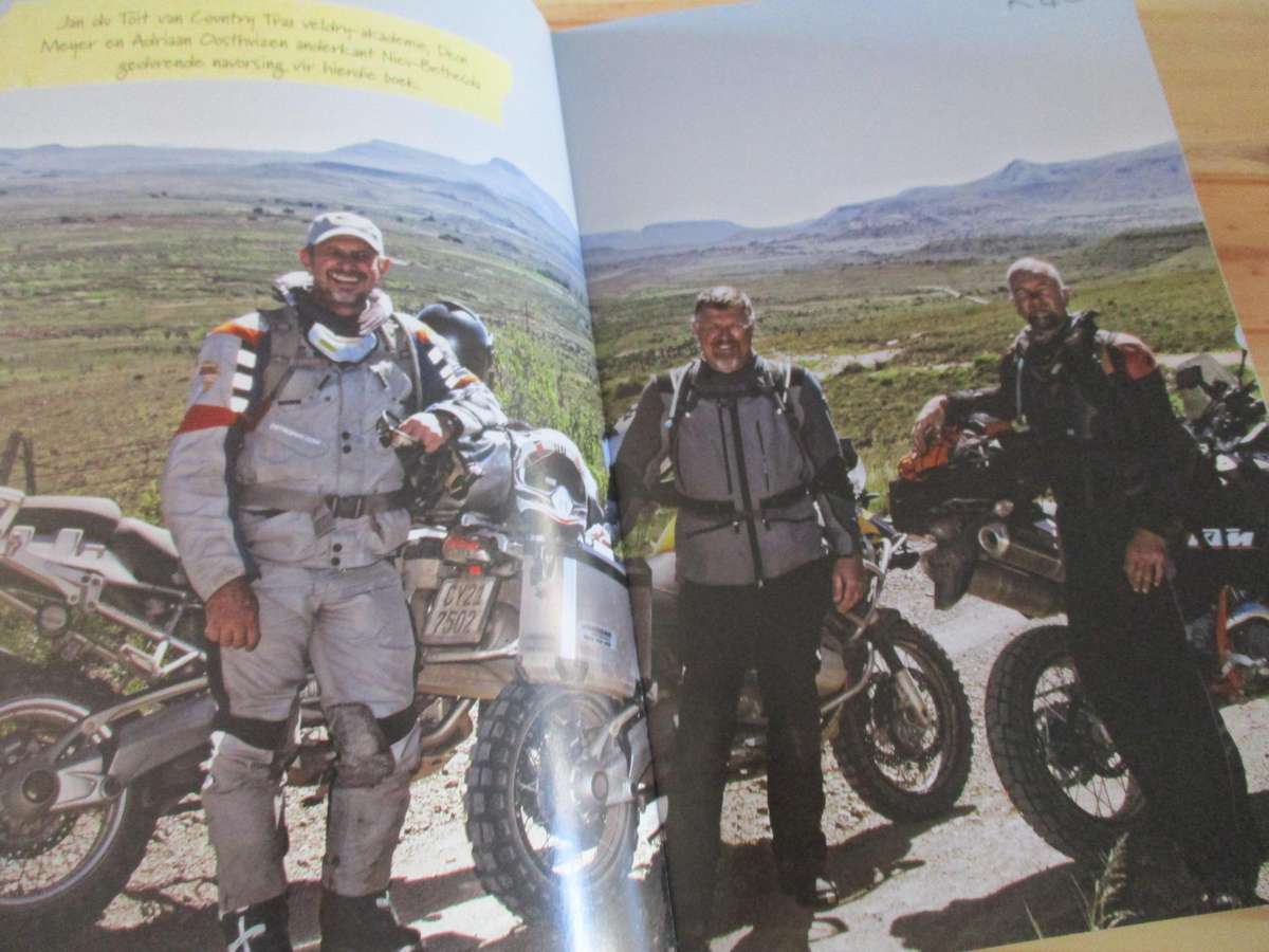 Adriaan Oosthuizen  Deon Meyer  Ridders van die Grondpad  Gids vir Avontuur-motorfietse