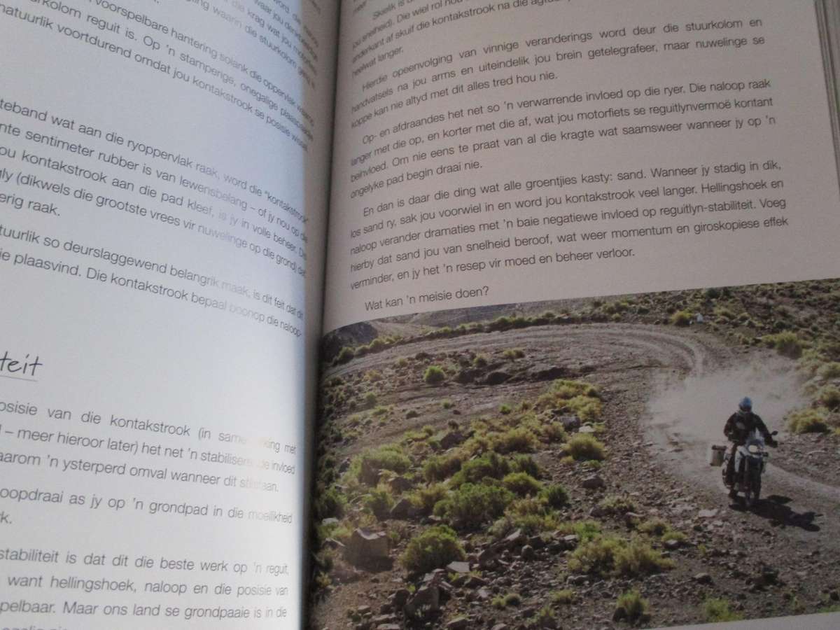 Adriaan Oosthuizen  Deon Meyer  Ridders van die Grondpad  Gids vir Avontuur-motorfietse