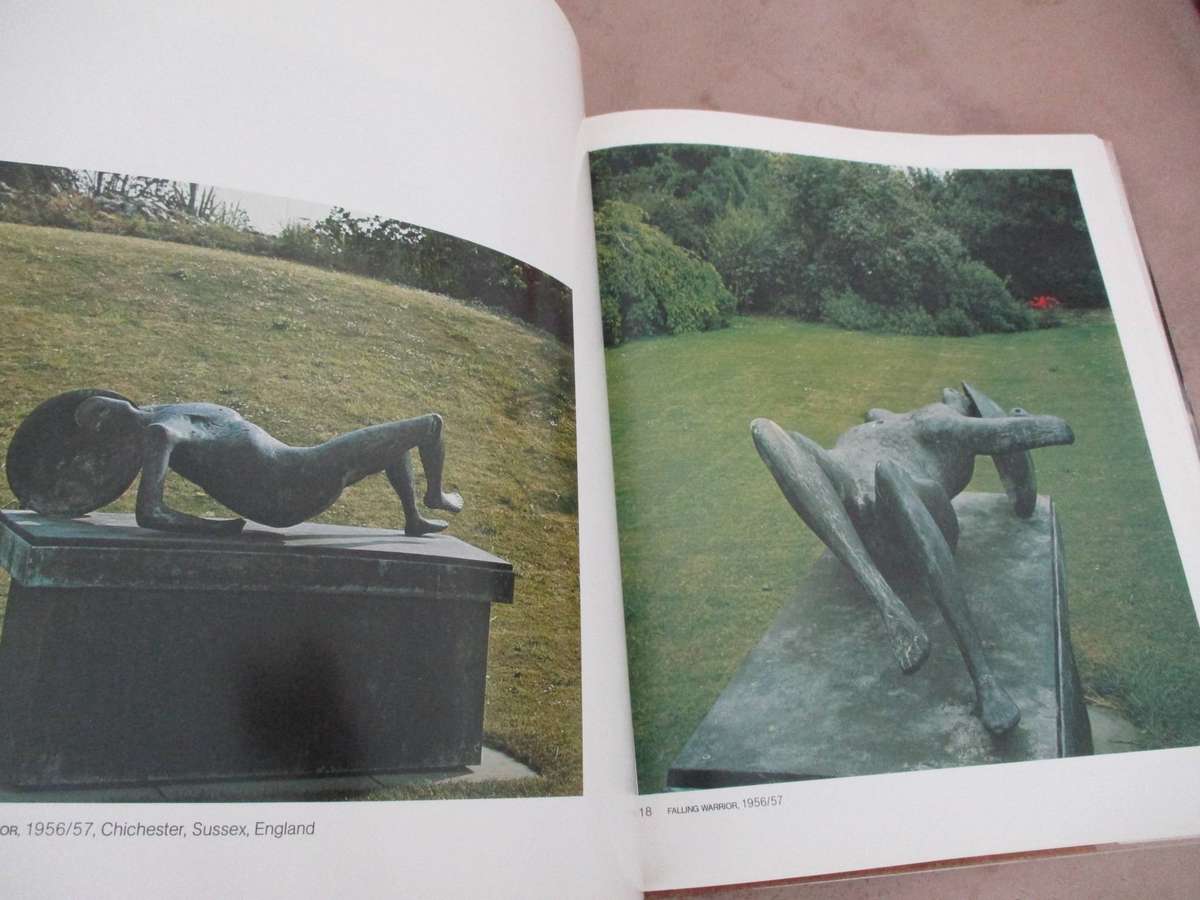 Henry Moore: Sculptures in Landscape
