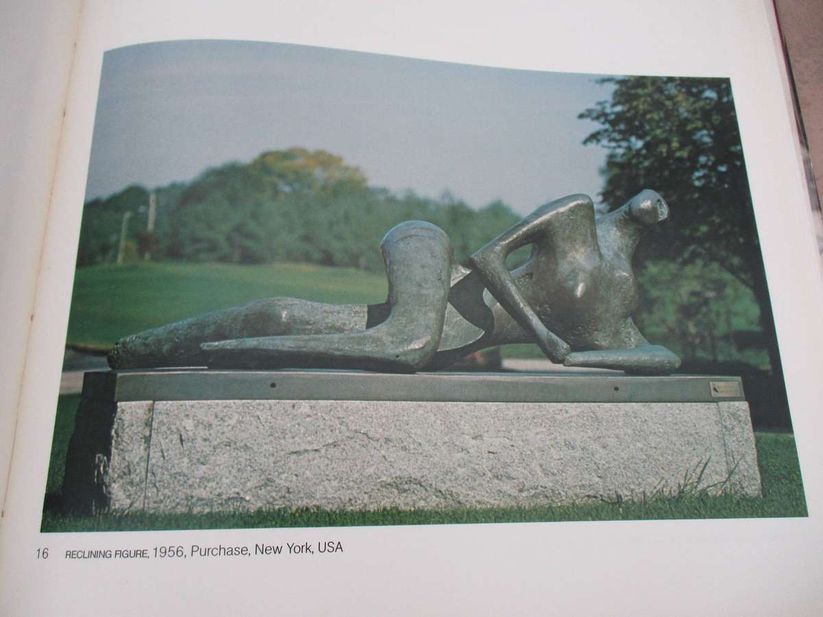 Henry Moore: Sculptures in Landscape