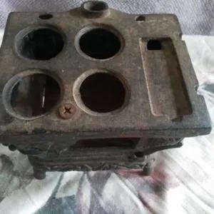 Vintage miniature Queen Anne Stove