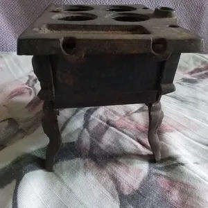 Vintage miniature Queen Anne Stove