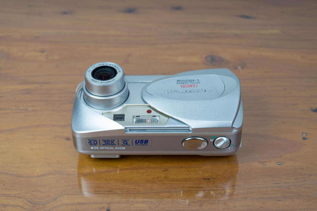 Olympus Camedia C-450 zoom ccd-sensor digital camera