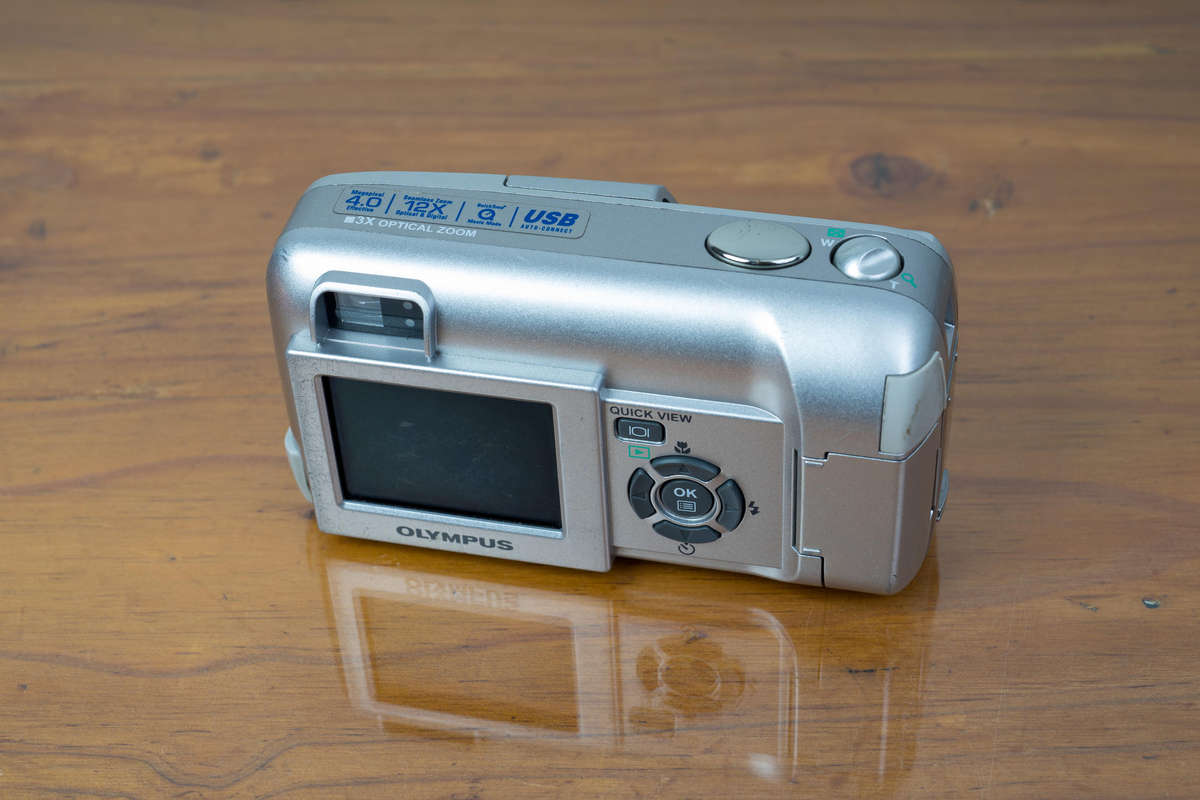 Olympus Camedia C-450 zoom ccd-sensor digital camera