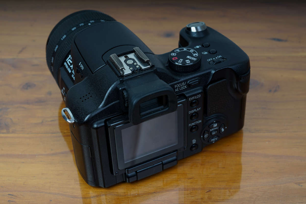 Panasonic Lumix DMC-FZ50 10mp CCD-sensor digital bridge camera *Leica Vario-Elmarit lens*