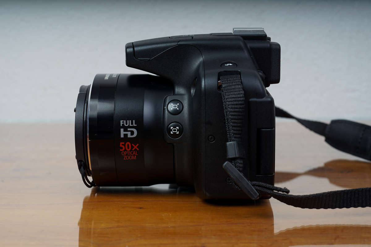 Canon PowerShot SX50 HS 12.1mp digital point & shoot camera