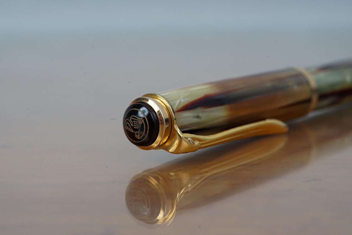 Vintage Pelikan 400 Tortoise Shell Fountain Pen with 14C Gold Nib