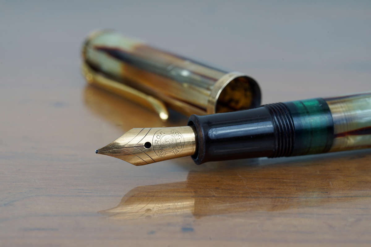 Vintage Pelikan 400 Tortoise Shell Fountain Pen with 14C Gold Nib