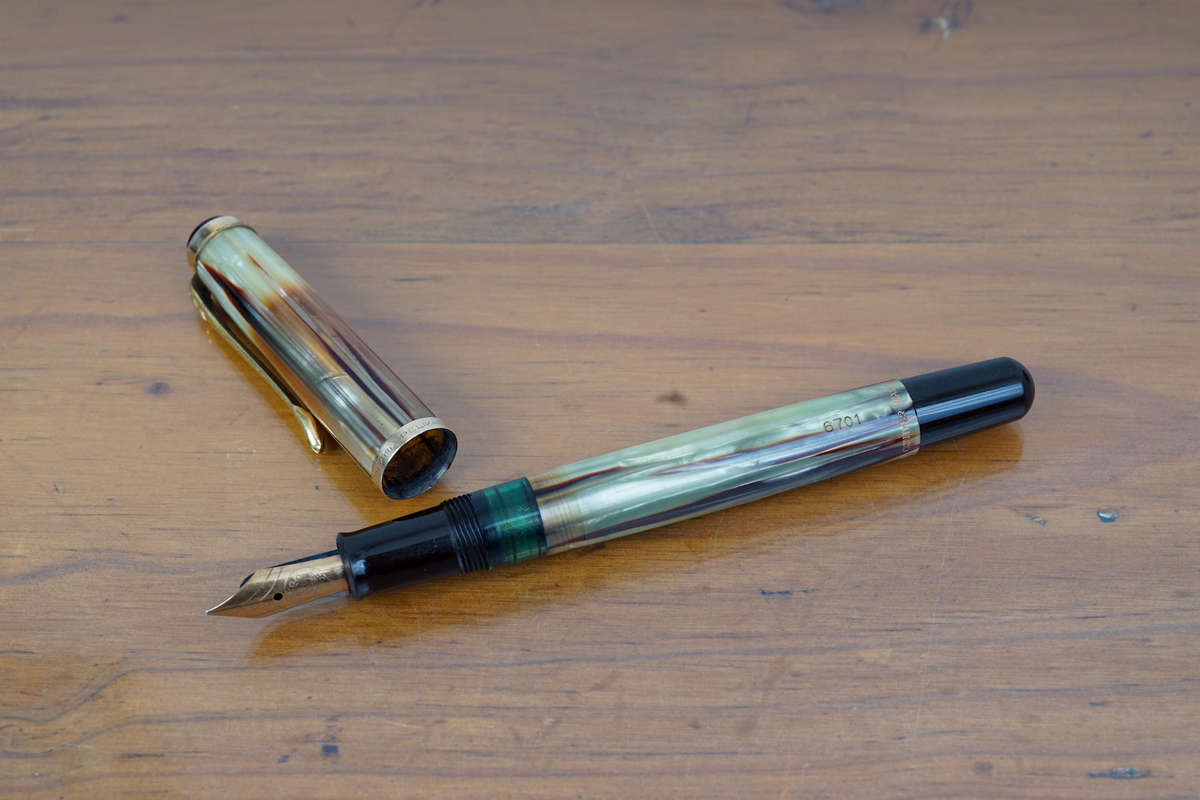 Vintage Pelikan 400 Tortoise Shell Fountain Pen with 14C Gold Nib