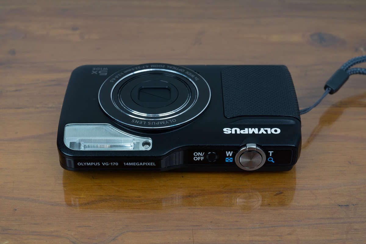 Olympus VG-170 14mp digital compact camera