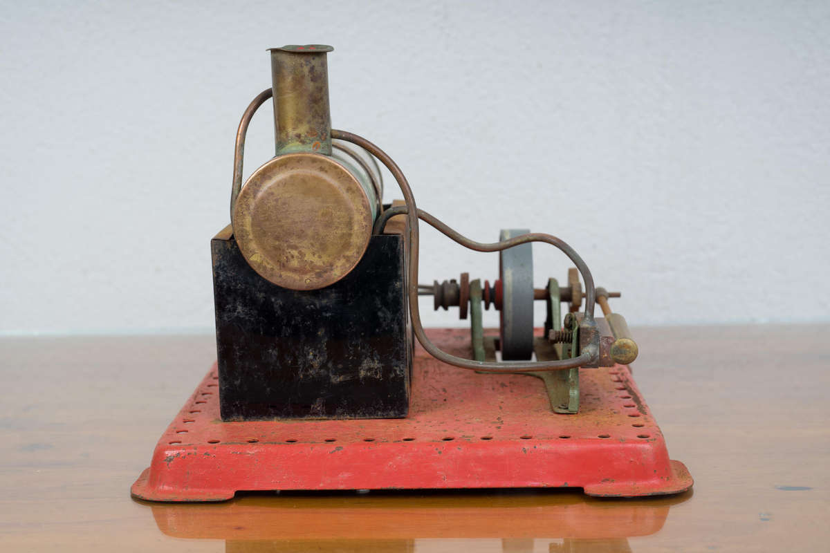 Vintage Mamod stationary steam engine