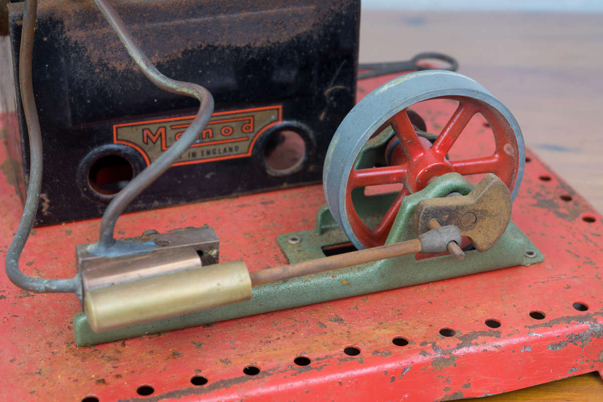 Vintage Mamod stationary steam engine