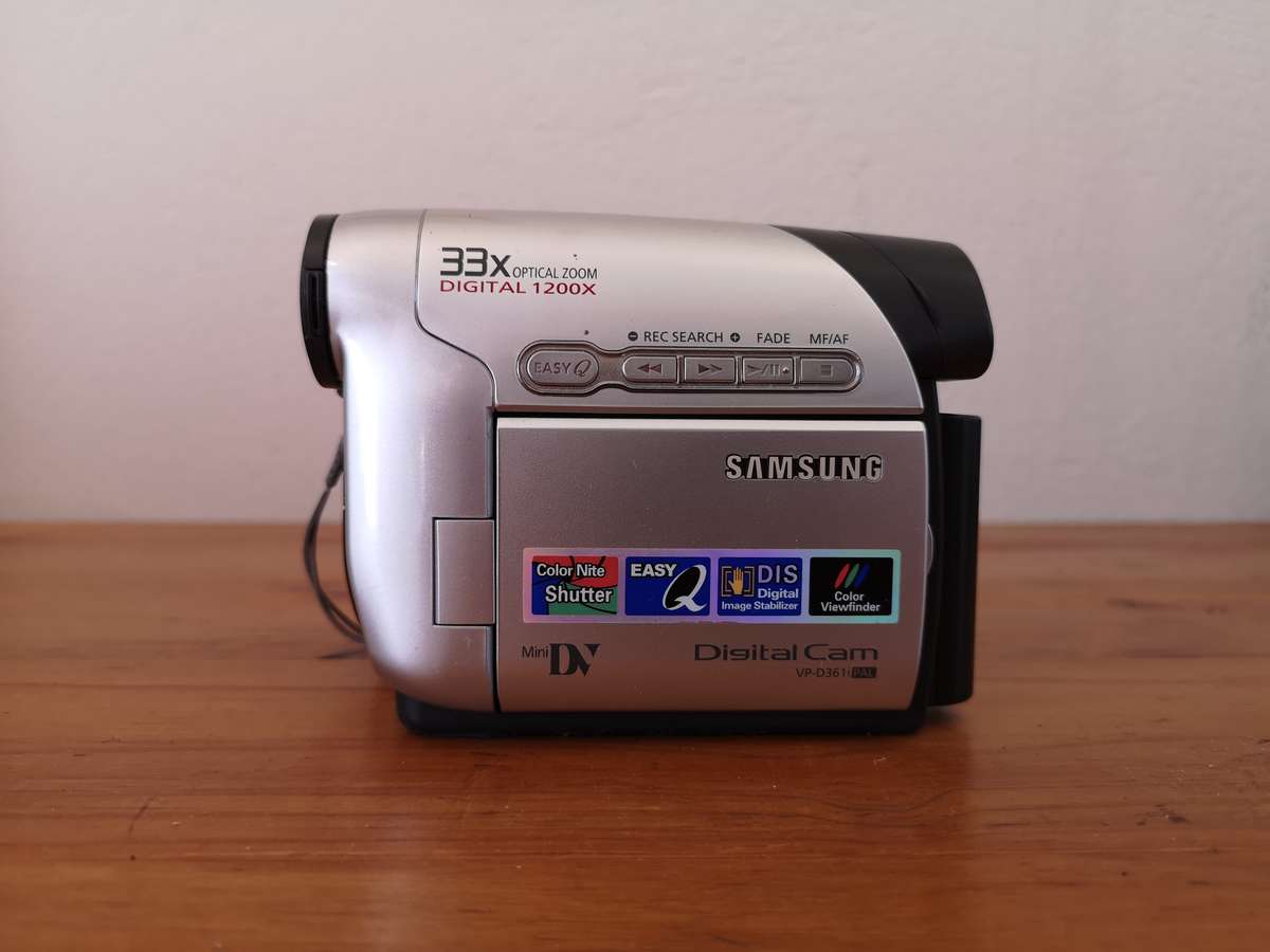 Samsung digital camcorder vp-d361i