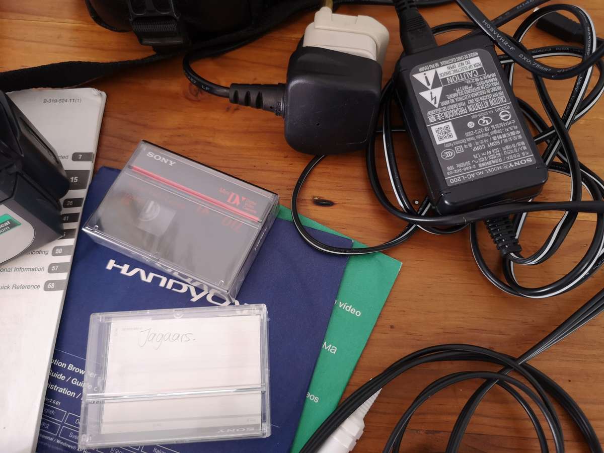 Sony Handycam DCR-HC37 camcorder