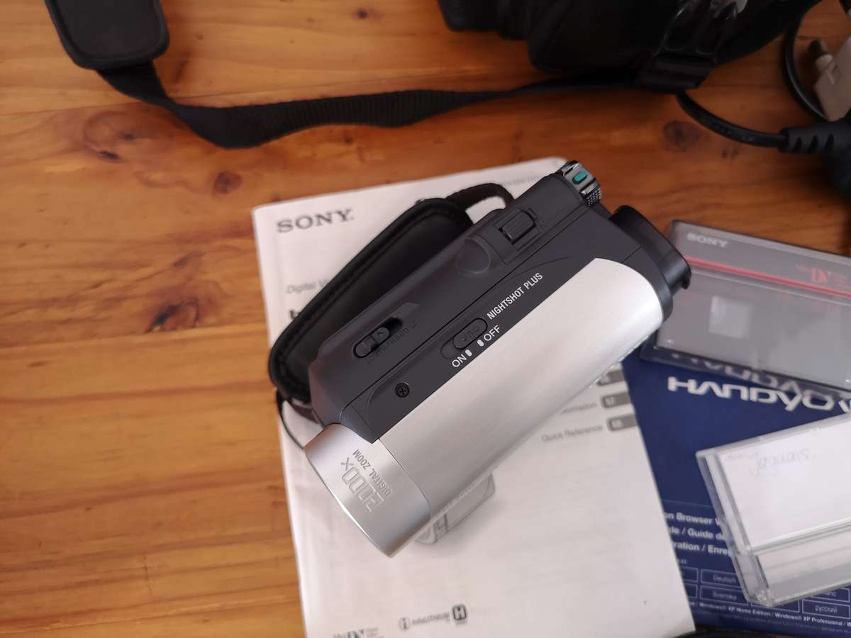 Sony Handycam DCR-HC37 camcorder
