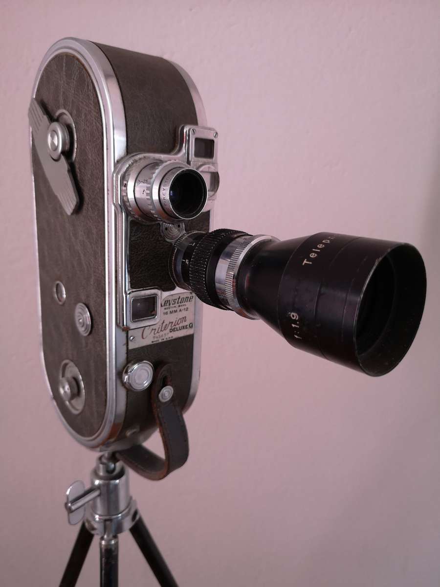Keystone A-12 Criterion deluxe 16mm film movie camera