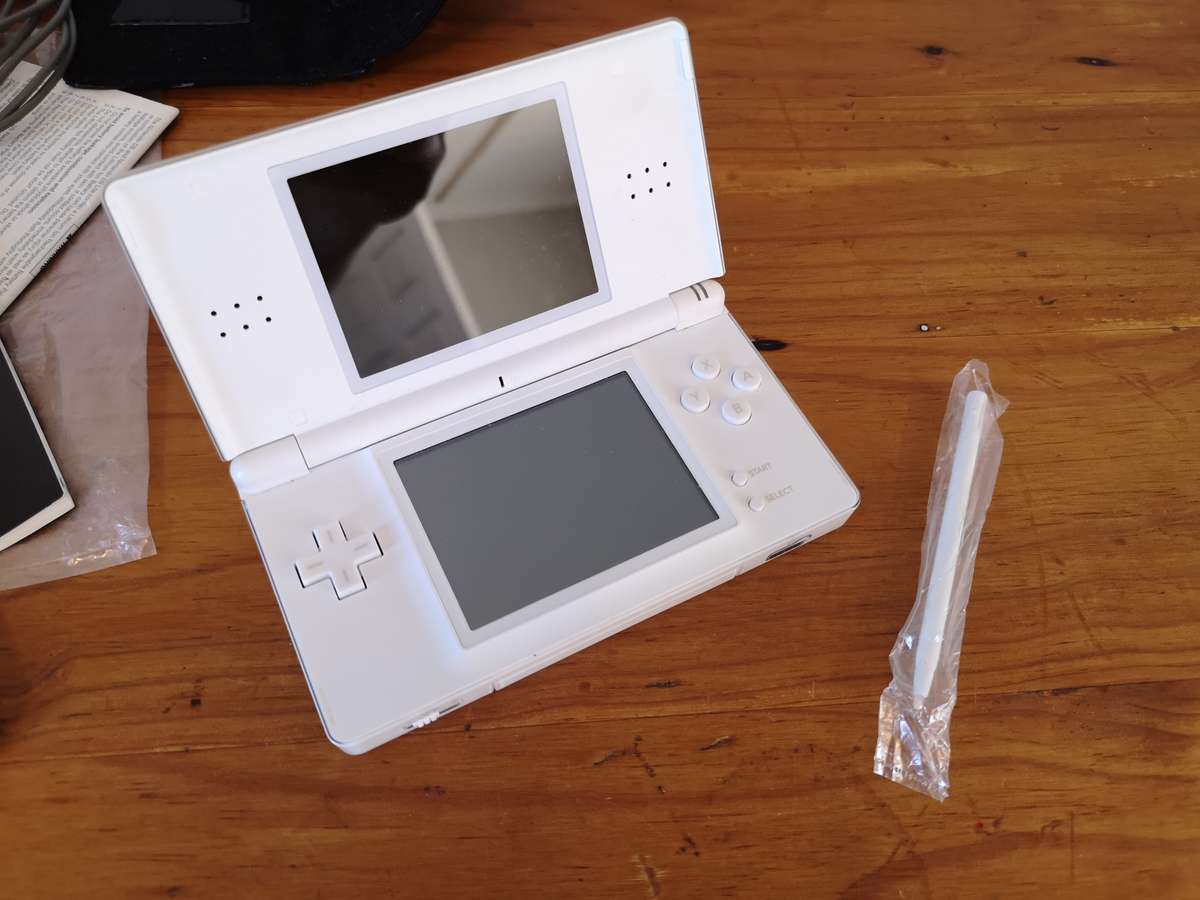Nintendo DS lite handheld console