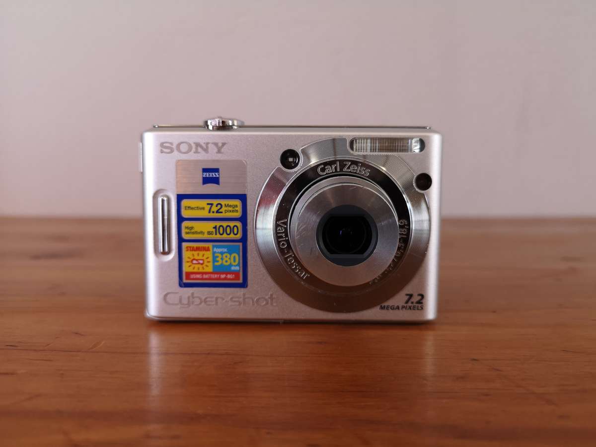 Sony Cybershot DSC-W35 compact digital point & shoot camera *no charger*