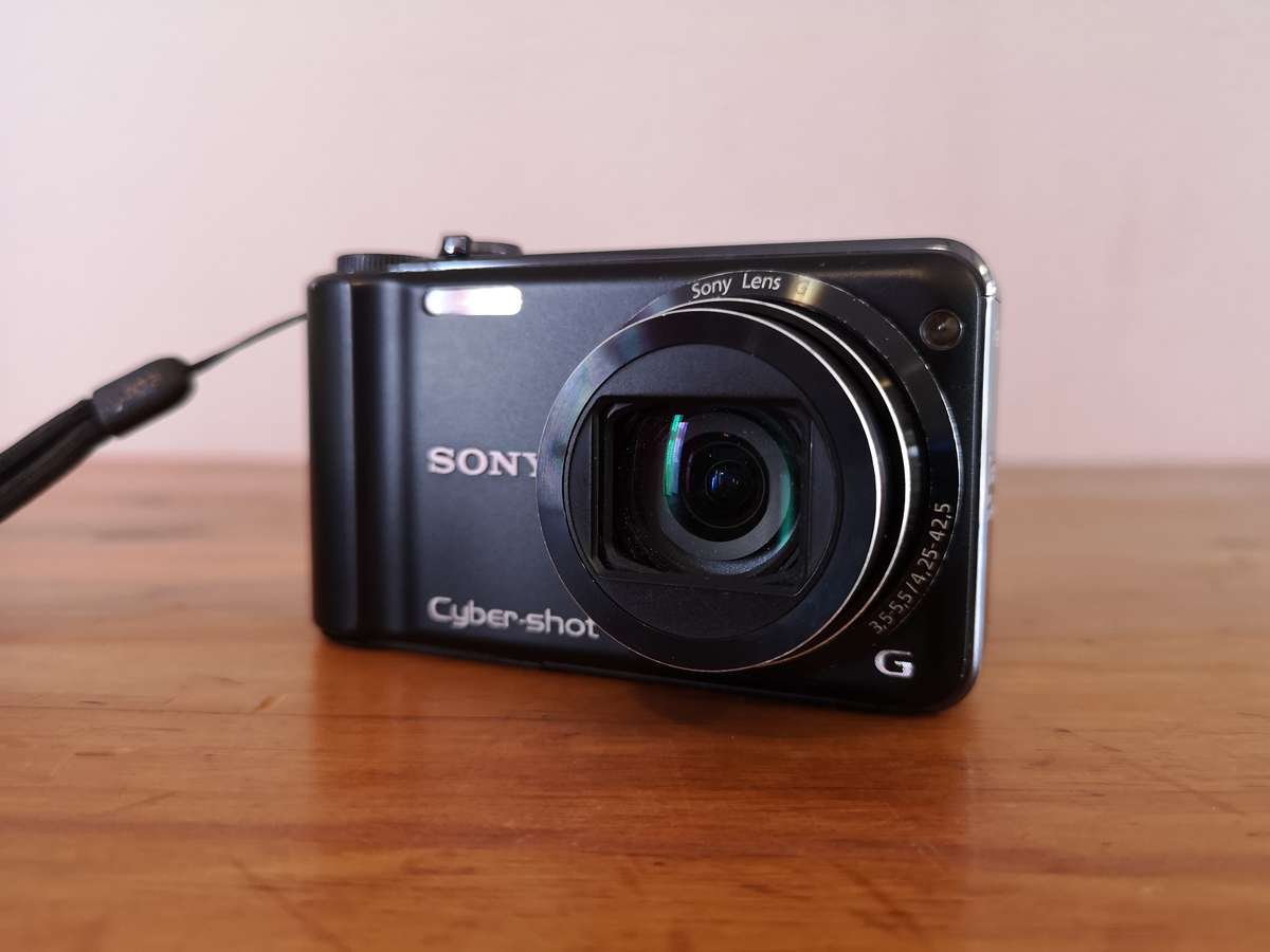 Sony Cybershot DSC-HX5 Compact Digital Camera