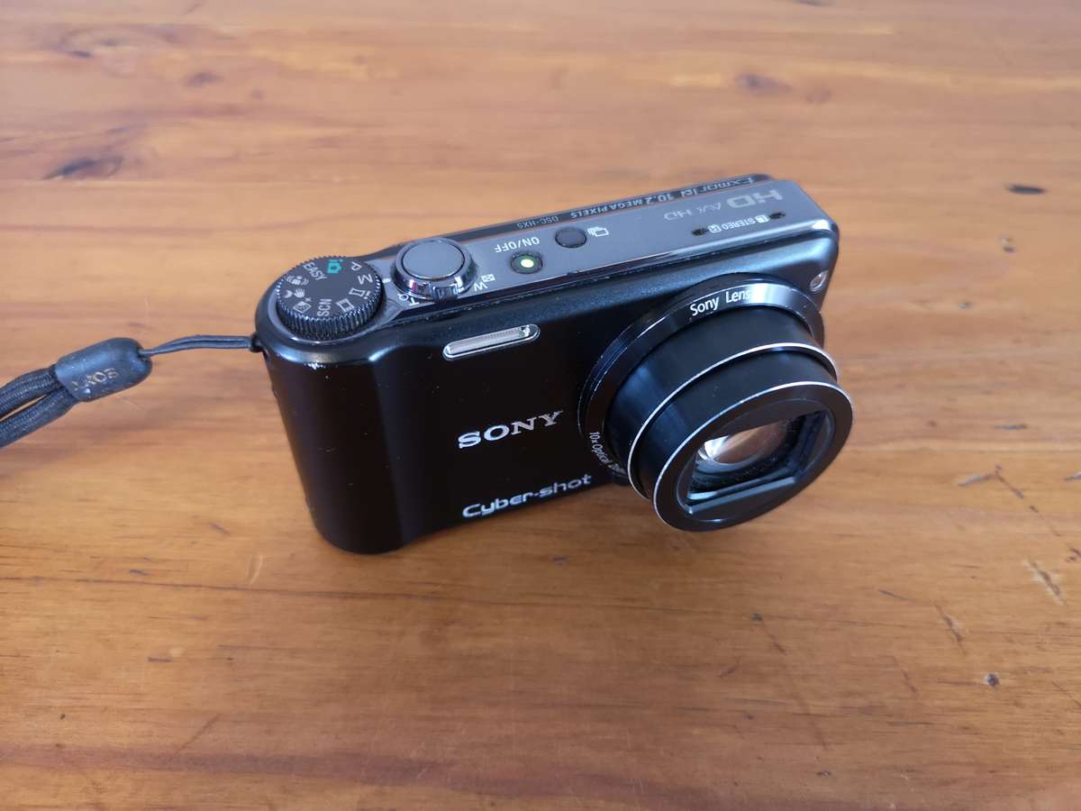 Sony Cybershot DSC-HX5 Compact Digital Camera
