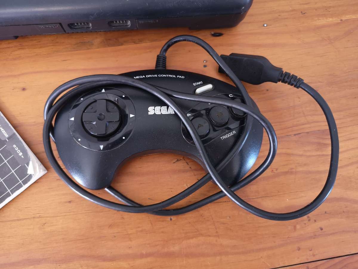 Vintage Sega master system II console