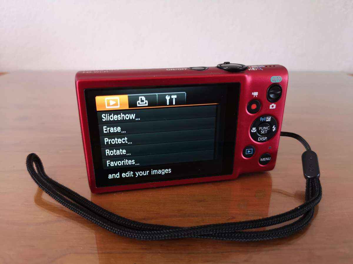 Canon IXUS 140 digital compact camera *16 mp CCD sensor, WiFi*