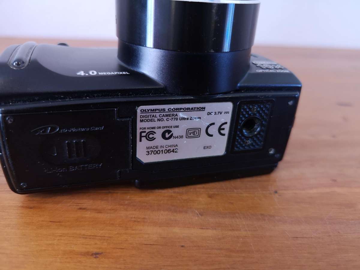 Olympus Camedia C-770 digital camera