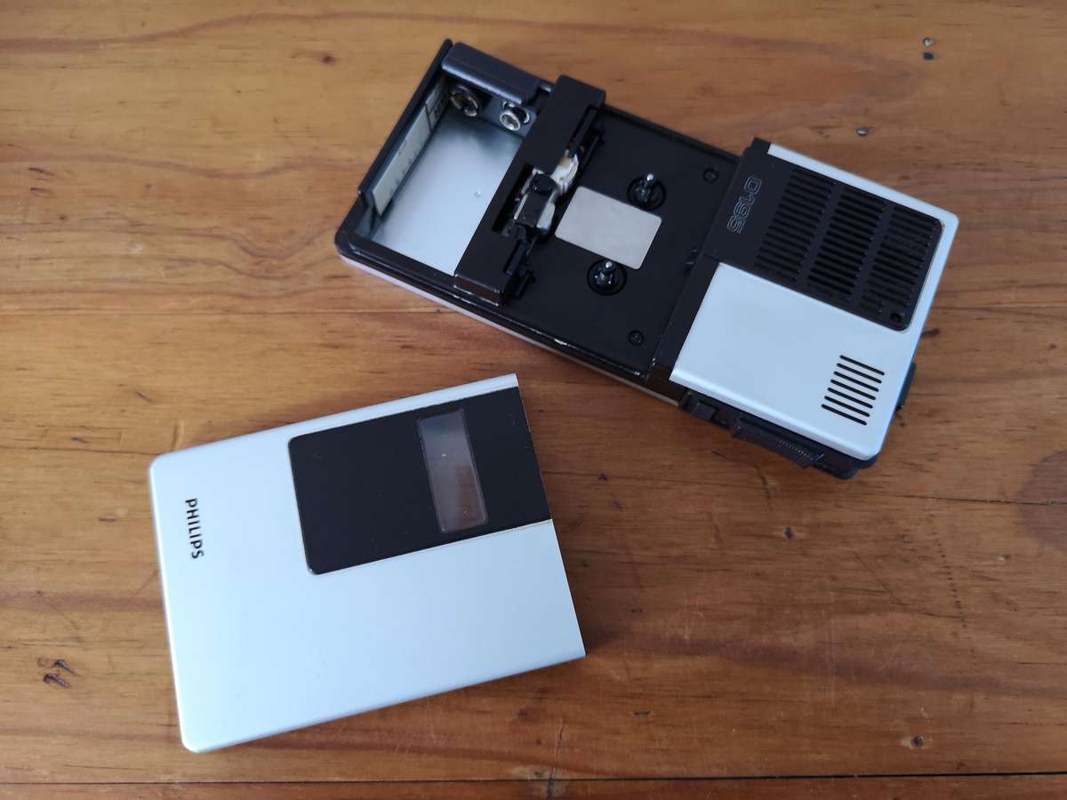 Philips LFH 0195 voice recorder **James Bond For Your Eyes Only**