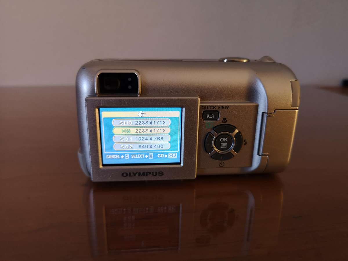 Olympus Camedia C-450 zoom ccd-sensor digital camera