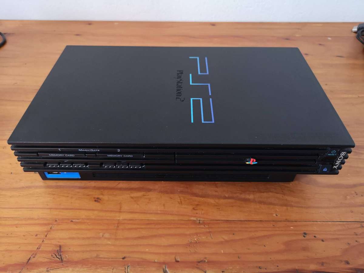 Sony Playstation 2 "phat" console