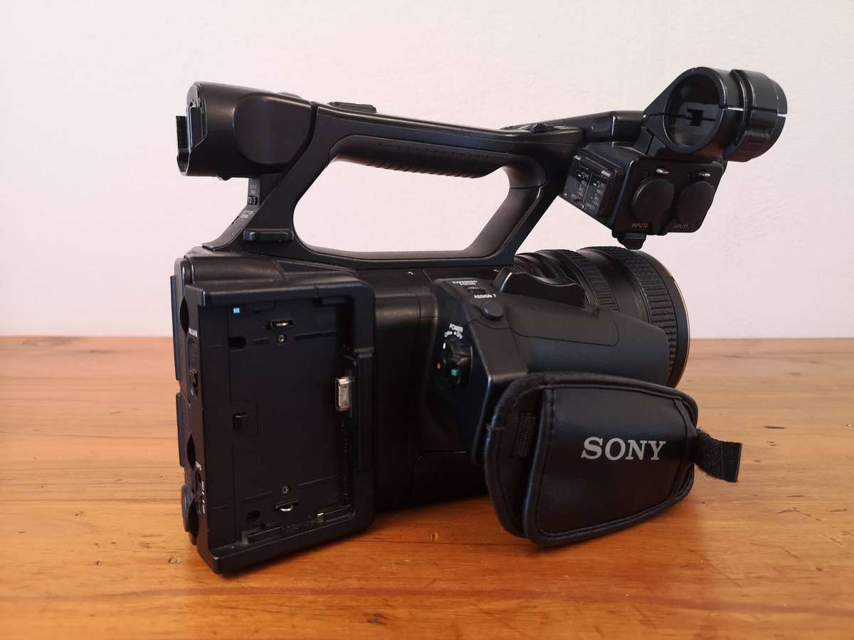 Sony HXR-NX5N Professional Camcorder