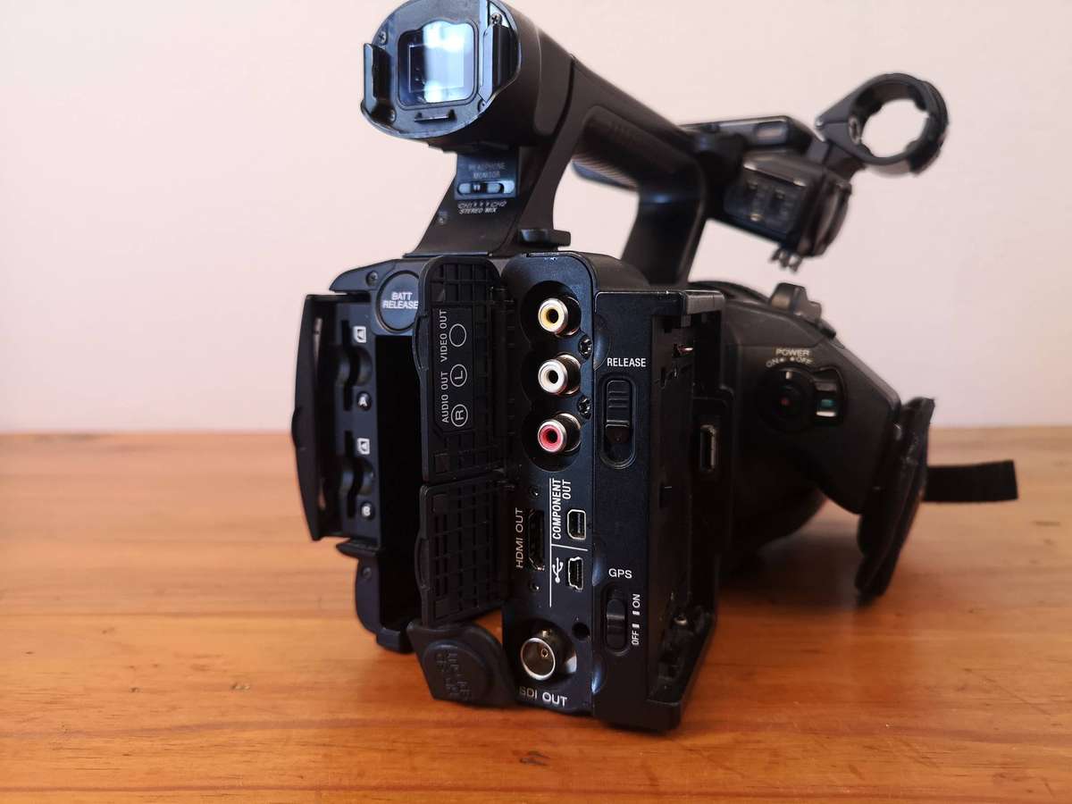 Sony HXR-NX5N Professional Camcorder