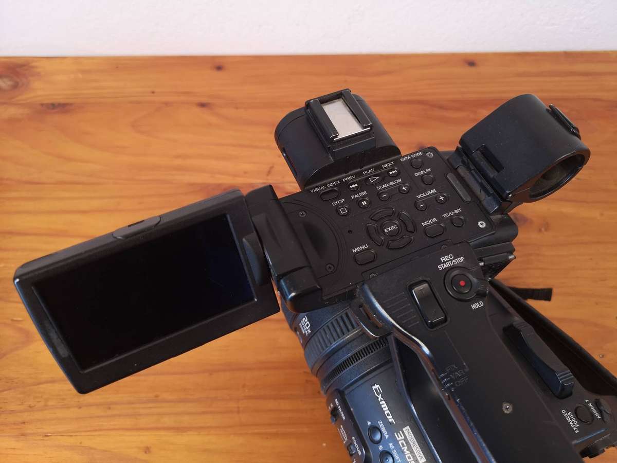 Sony HXR-NX5N Professional Camcorder