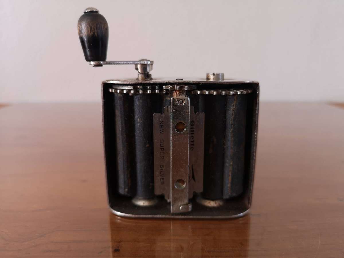 Vintage Twinplex Safety Razor Stropper