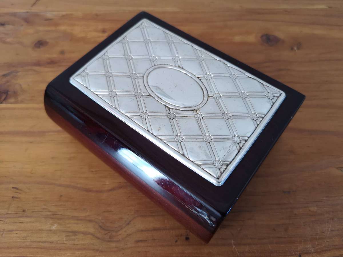 Hadad Bros "Judaica" 925 Sterling Silver embellished large matchbox holder