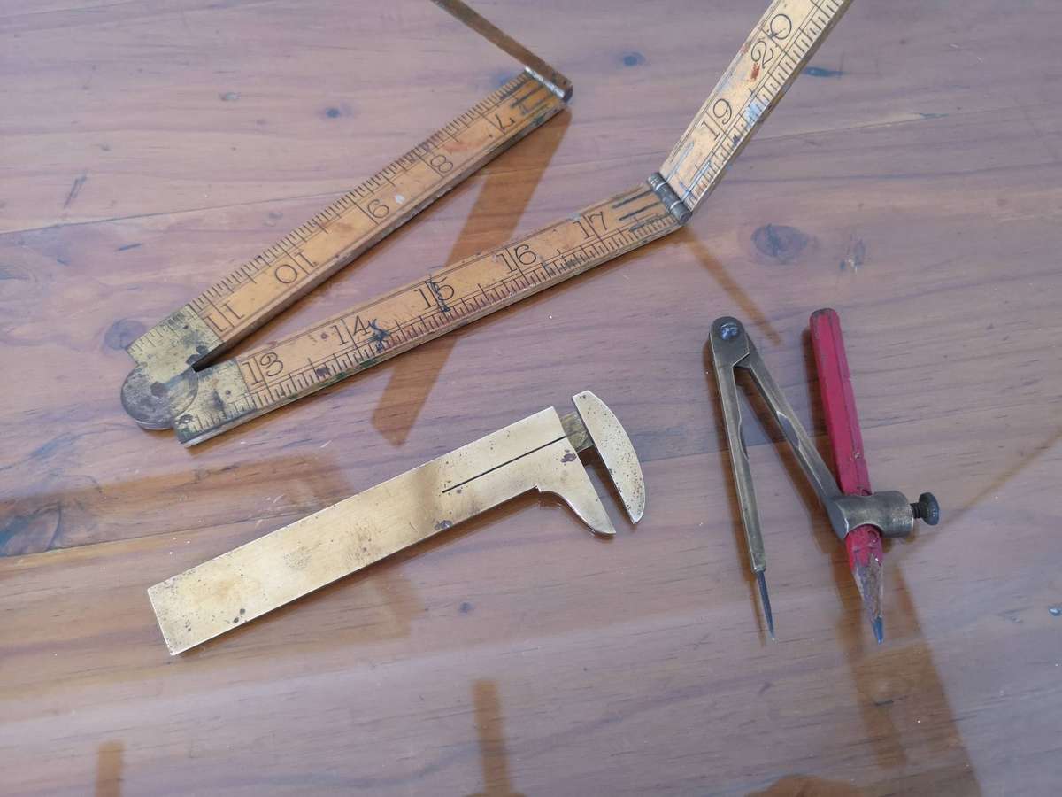 Small lot of vintage brass & wood tools