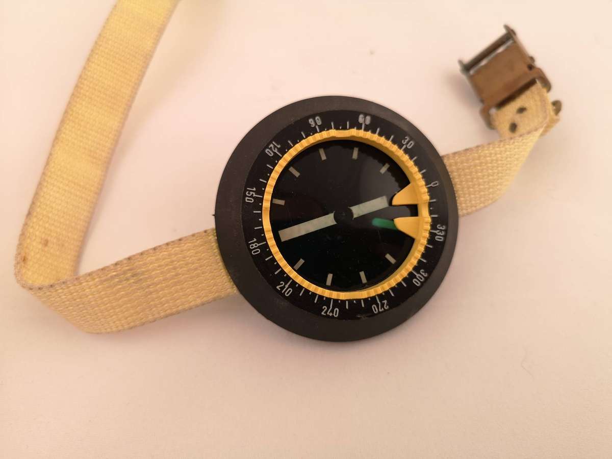 Vintage Aquastar Geneve Wrist Compass