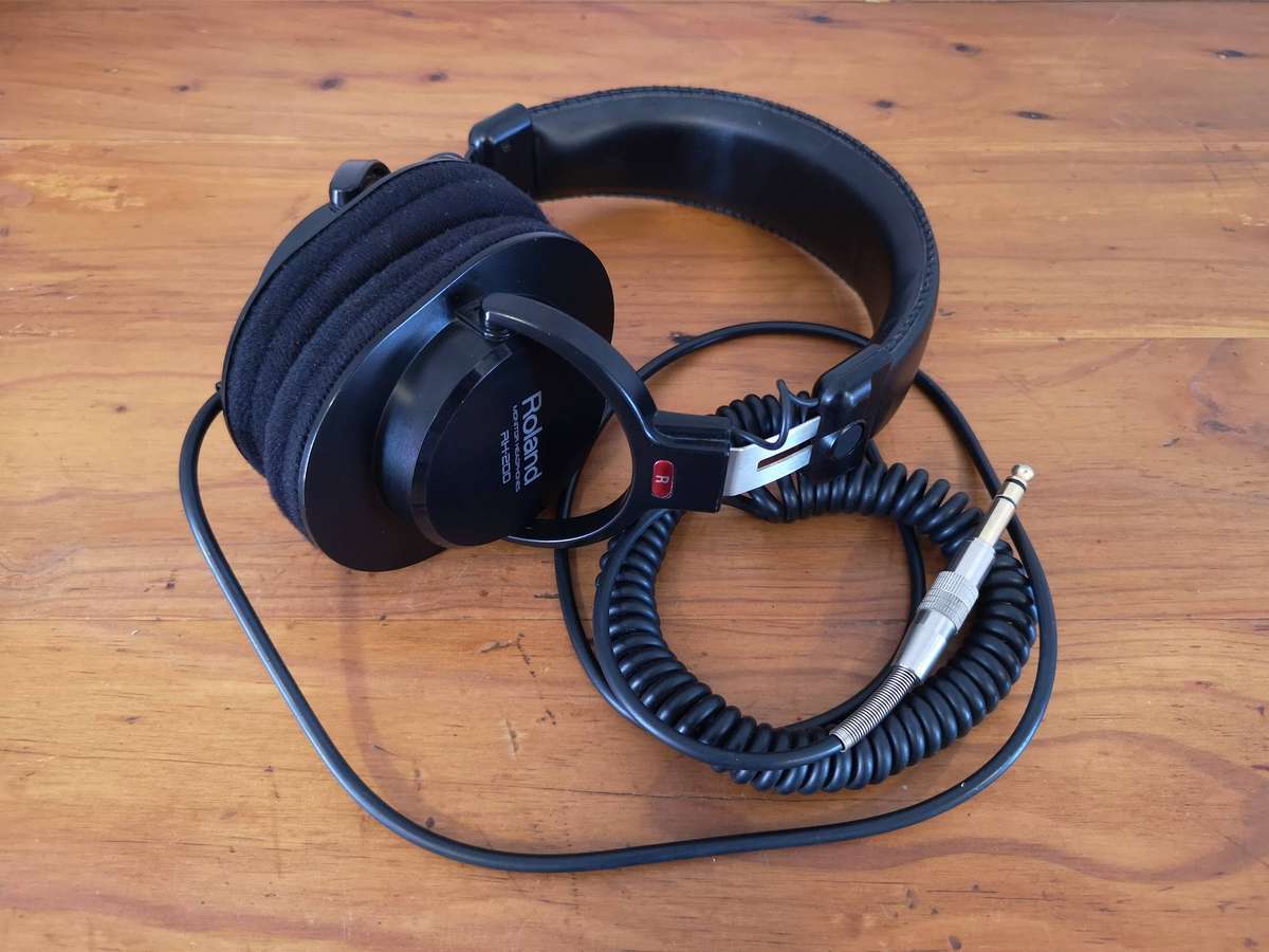 Roland RH-200 Monitor Headphones **excellent condition**