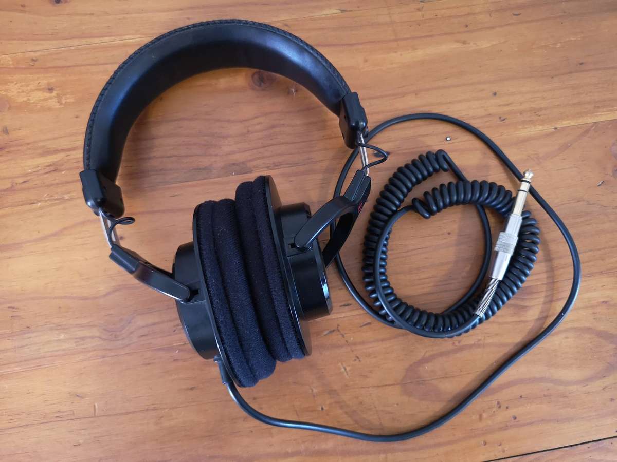 Roland RH-200 Monitor Headphones **excellent condition**
